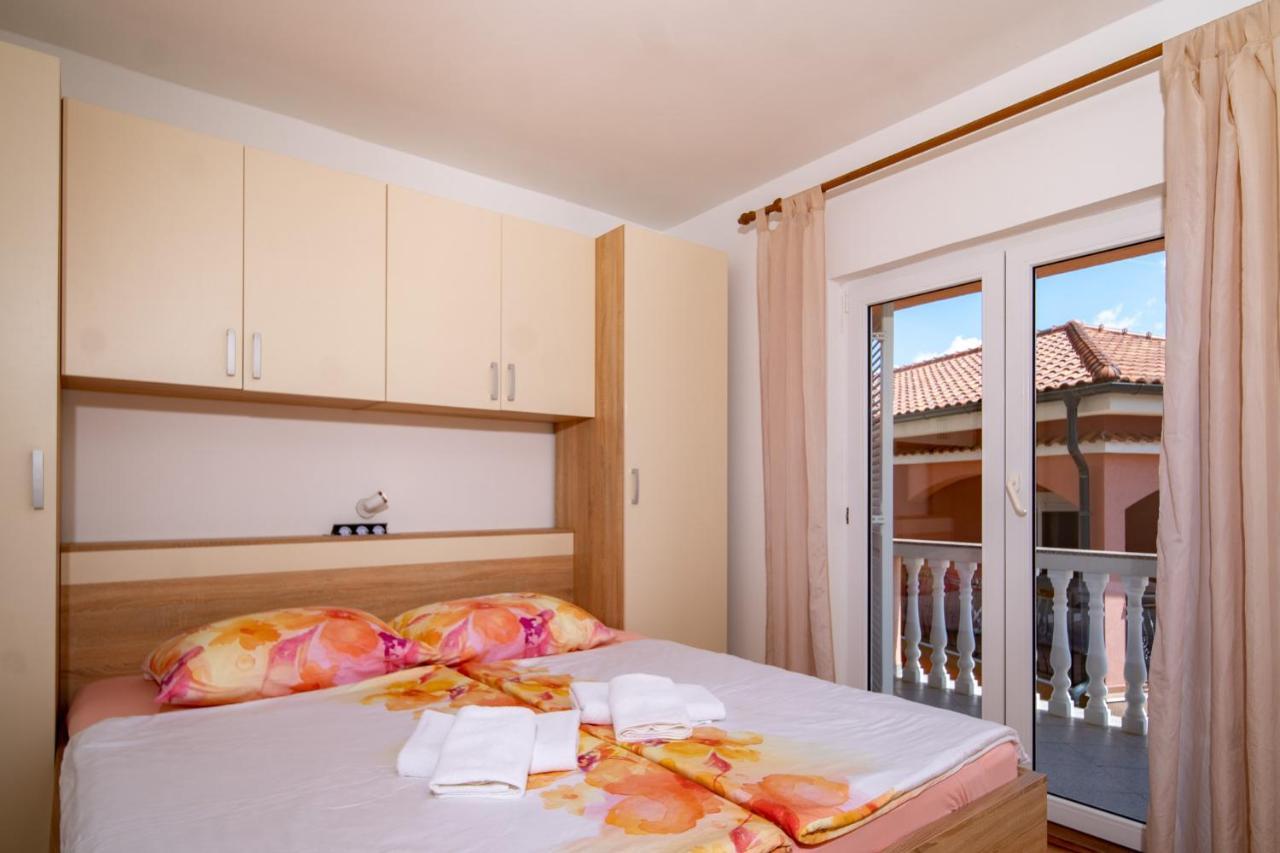 Kastell Apartments لوبار المظهر الخارجي الصورة