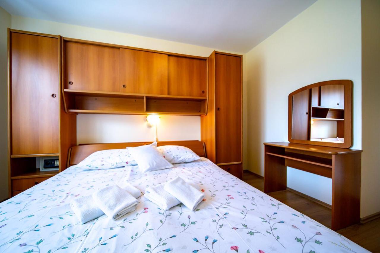 Kastell Apartments لوبار المظهر الخارجي الصورة